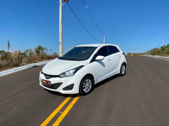 HYUNDAI HB20 1.0 COMFORT 12V FLEX 4P MANUAL HYUNDAI HB20 1.0 COMFORT 12V FLEX 4P MANUAL